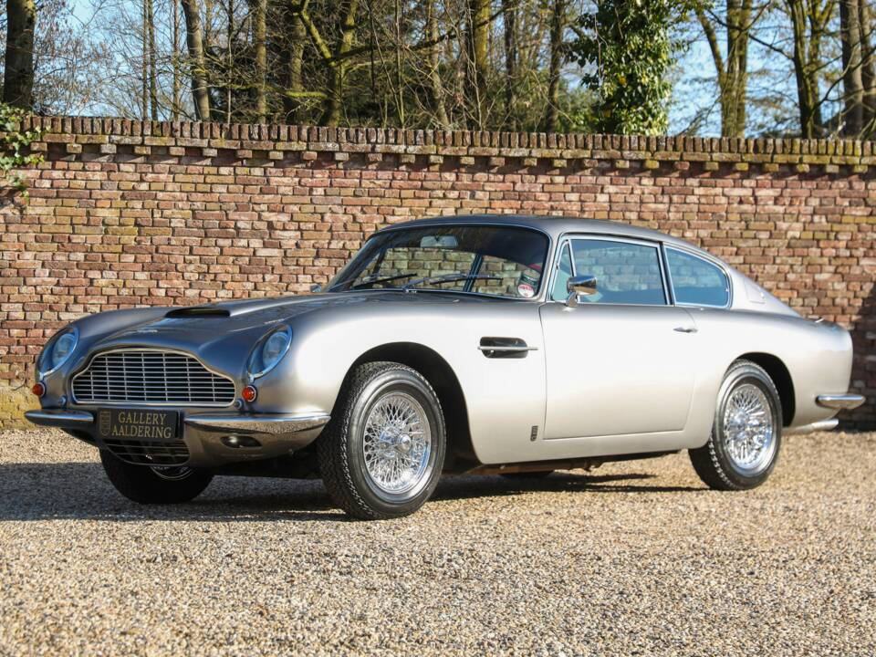 Bild 7/50 von Aston Martin DB 6 (1968)