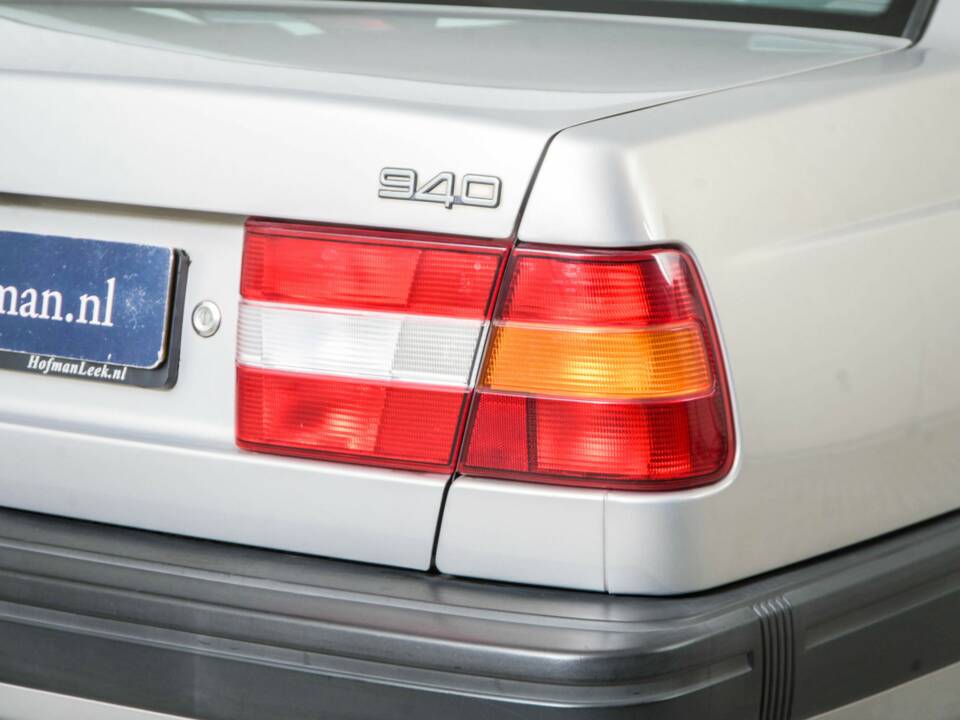 Bild 23/50 von Volvo 940 2.3i (1996)