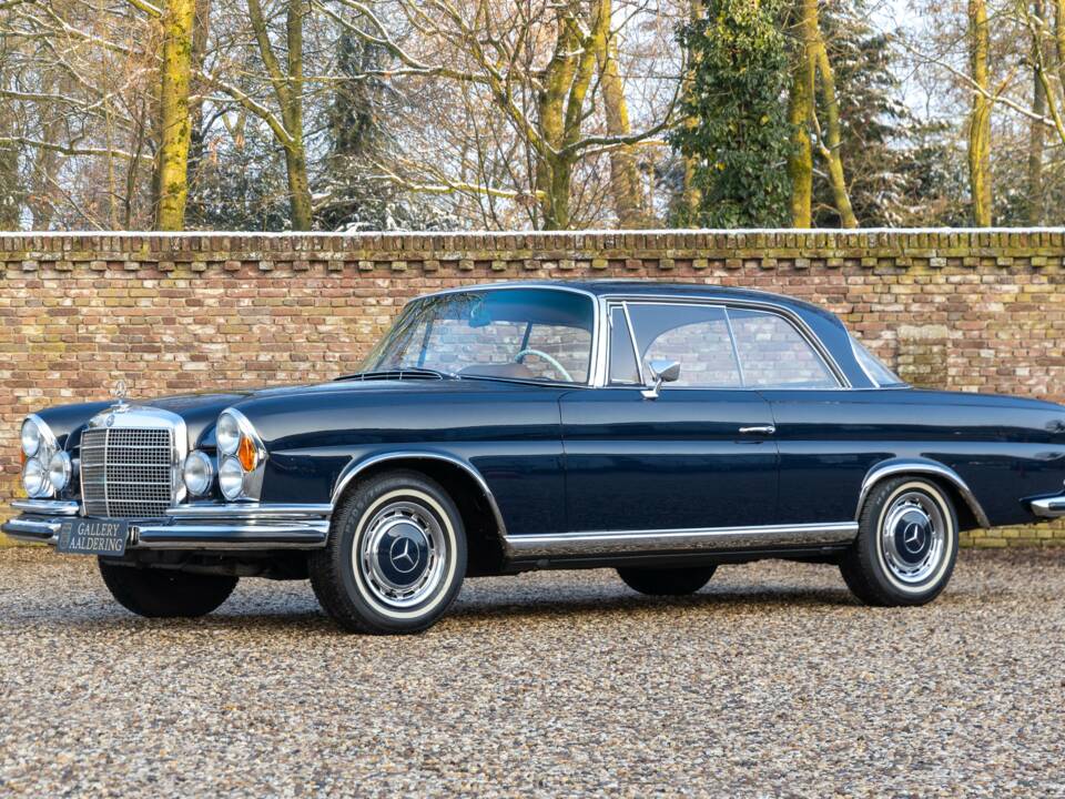 Bild 13/50 von Mercedes-Benz 280 SE 3,5 (1970)