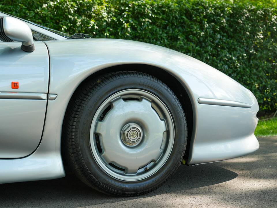 Bild 17/50 von Jaguar XJ 220 (1993)