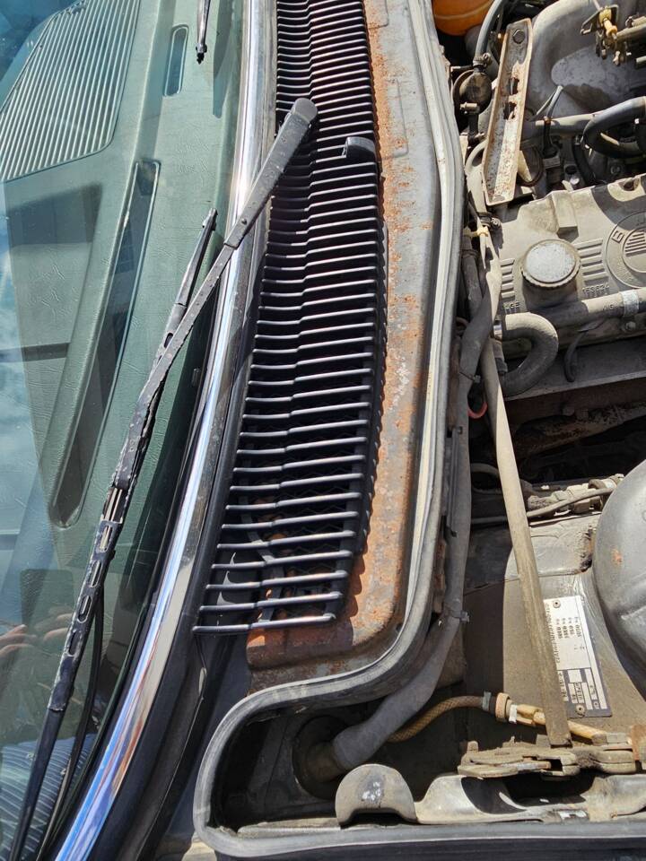 Image 70/100 of BMW 728i (1983)