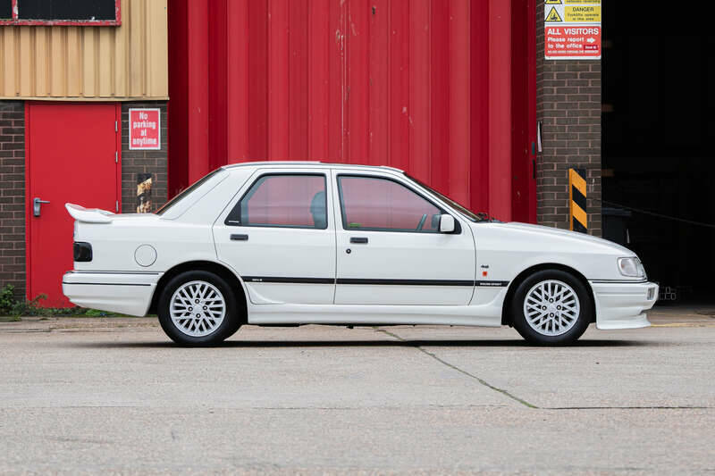 Image 5/50 of Ford Sierra RS Cosworth (1990)