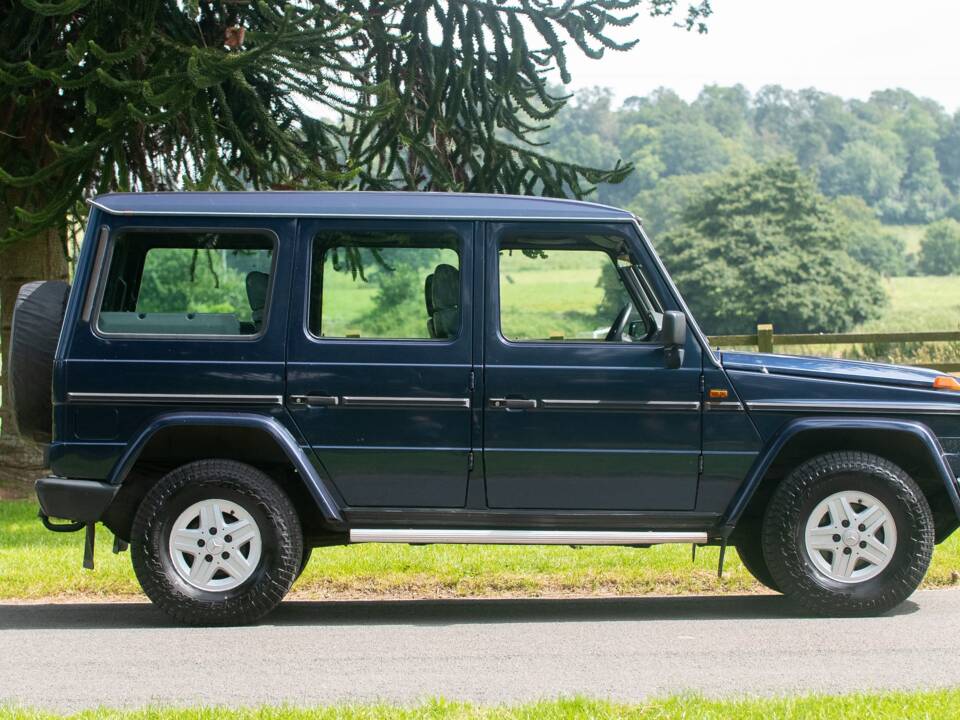 Bild 3/39 von Mercedes-Benz 300 GE (lang) (1995)