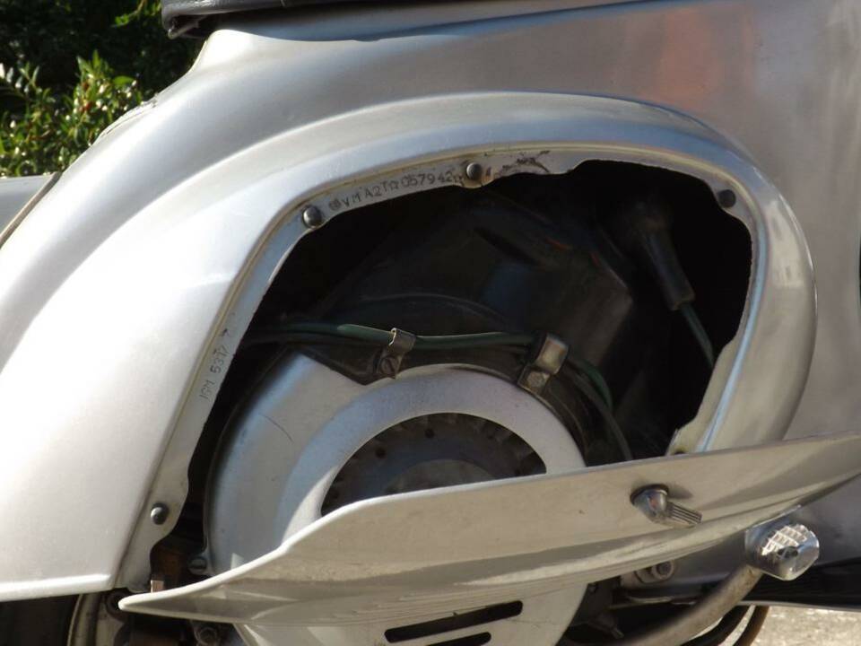 Bild 33/43 von Piaggio Vespa 125 Primavera (1973)