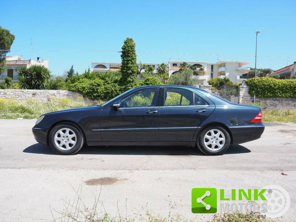 Imagen 9/10 de Mercedes-Benz S 320 (2000)