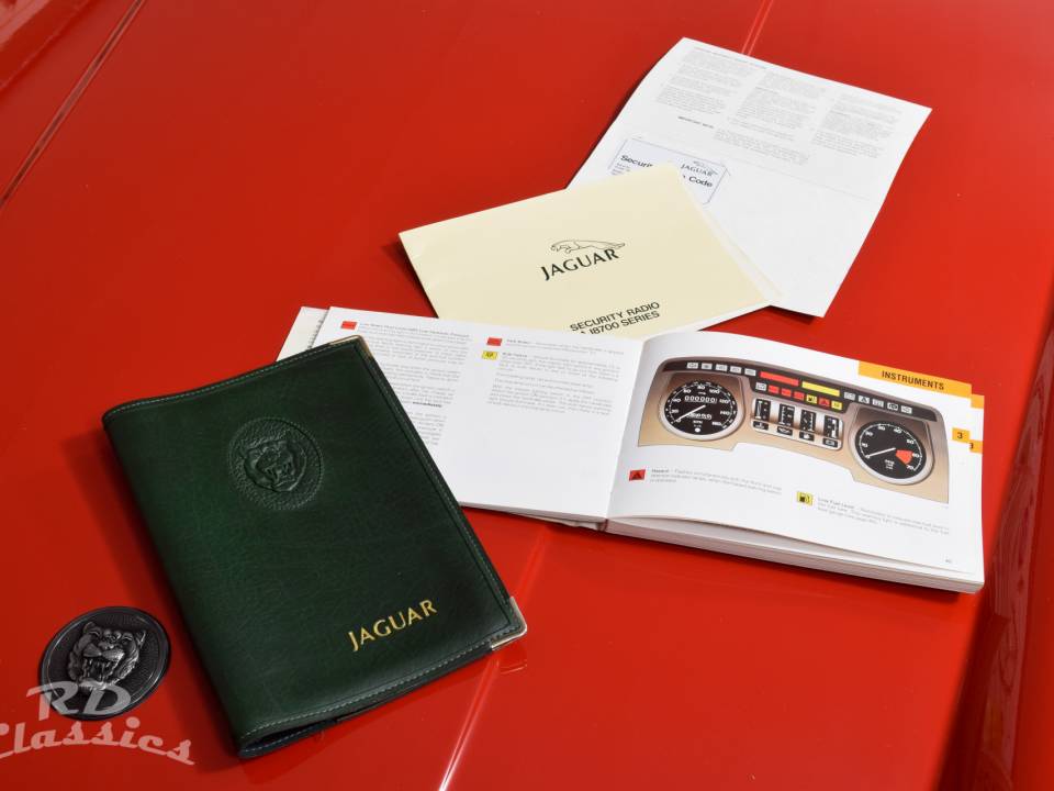 Image 32/43 of Jaguar XJ-S V12 (1990)