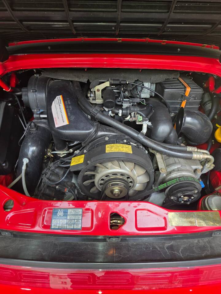 Bild 55/113 von Porsche 911 Carrera 2 (1991)