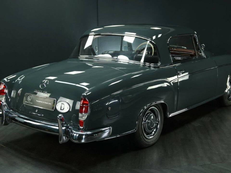 Bild 2/49 von Mercedes-Benz 220 SE (1960)