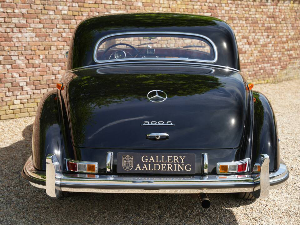 Image 17/50 of Mercedes-Benz 300 S (1953)