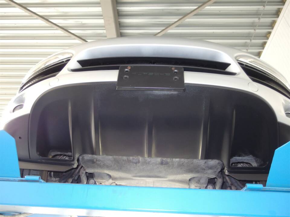 Image 96/98 of Porsche Cayenne S (2010)