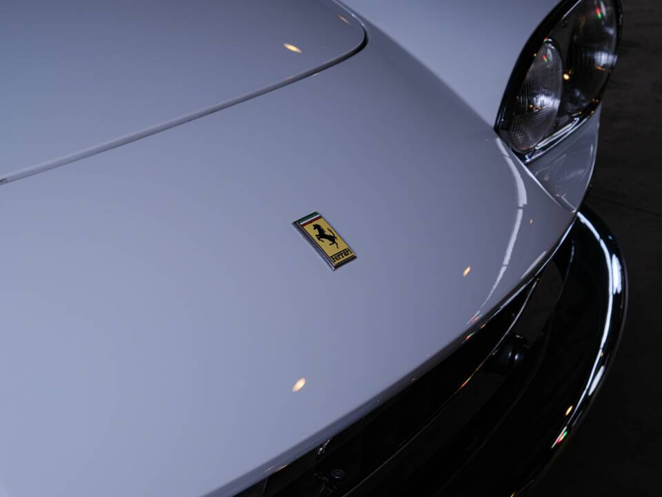 Image 10/36 of Ferrari 330 GT 2+2 (1964)