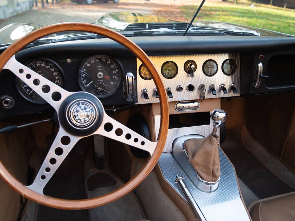 Bild 52/53 von Jaguar E-Type 3.8 (1962)