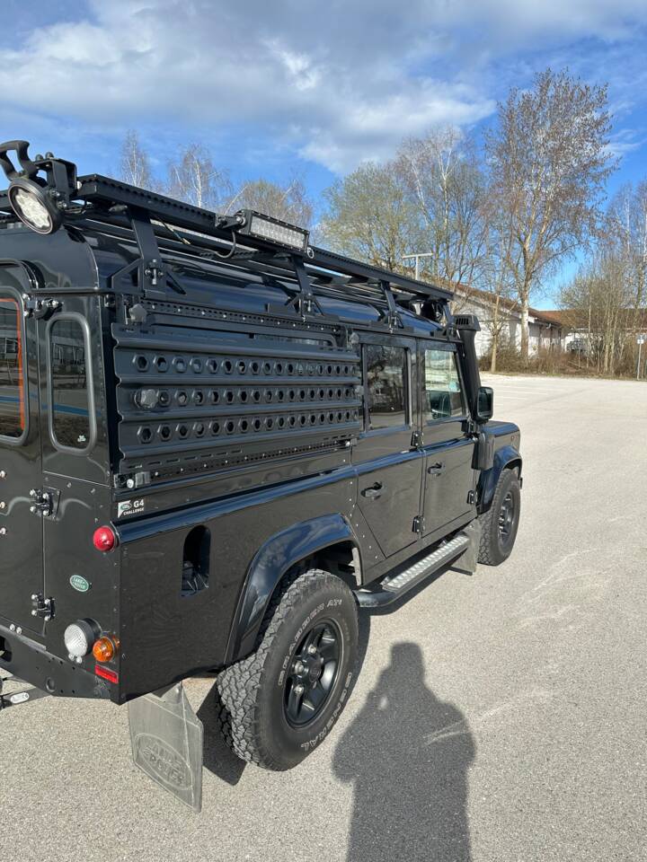 Bild 16/21 von Land Rover Defender 110 (2013)