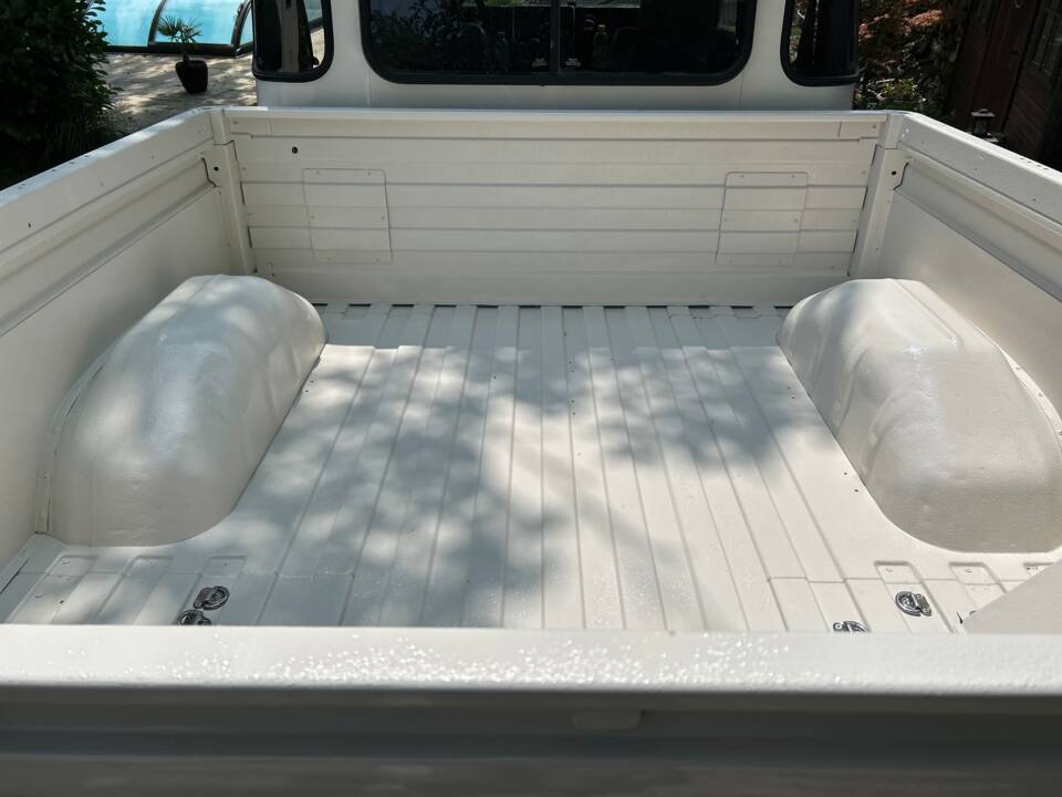Bild 18/46 von Land Rover Defender 130 Double Cab (1998)