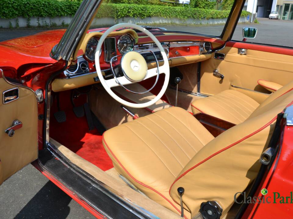Image 26/50 de Mercedes-Benz 230 SL (1964)