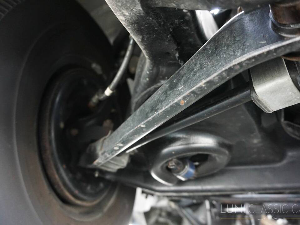 Image 66/77 of Ford Fairlane 500 Club Victoria (1958)