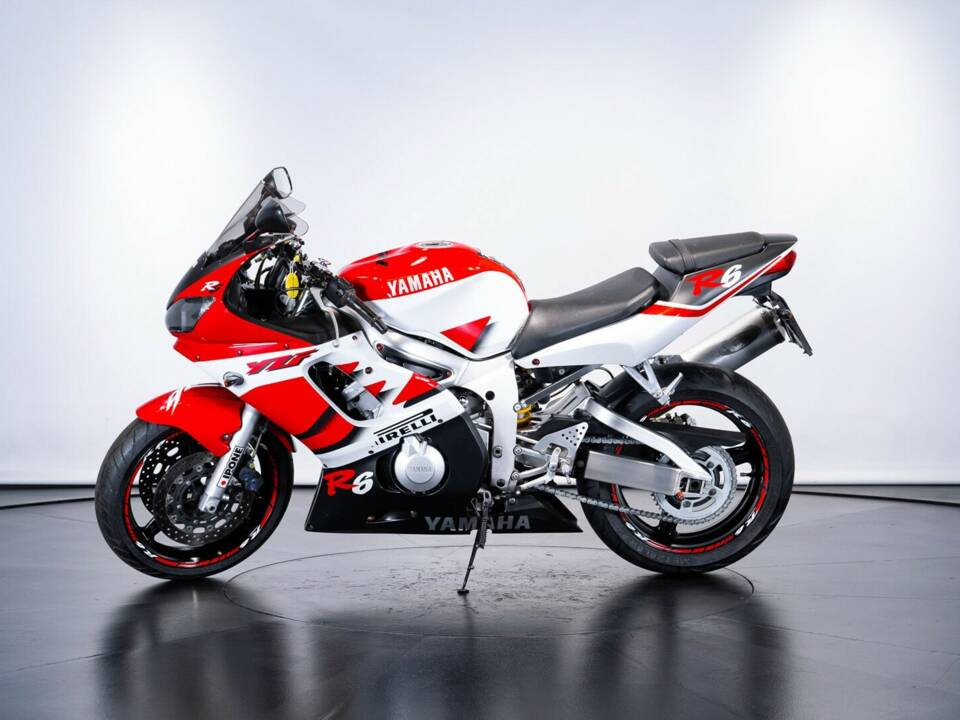 Image 1/49 of Yamaha YZF 600 R6 (1999)