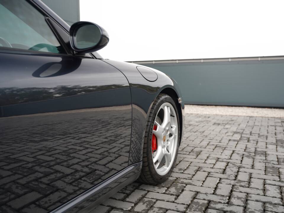 Bild 47/50 von Porsche 911 Carrera 4S (2007)
