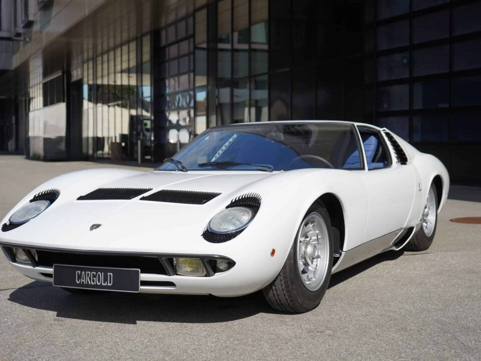 Afbeelding 18/74 van Lamborghini Miura P 400 (1968)