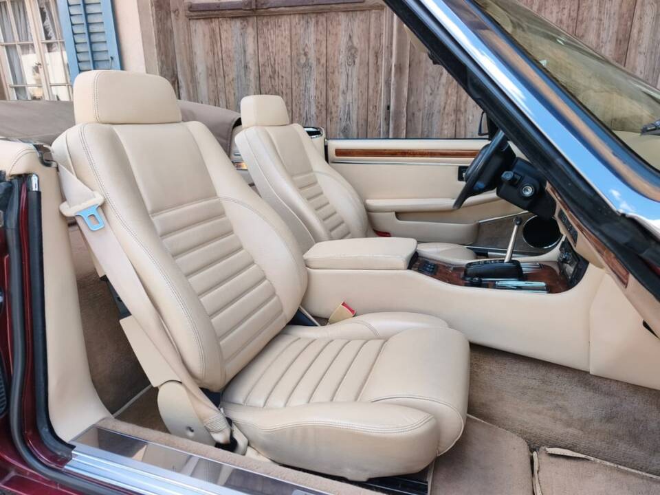 Immagine 10/26 di Jaguar XJS 5.3 V12 (1992)