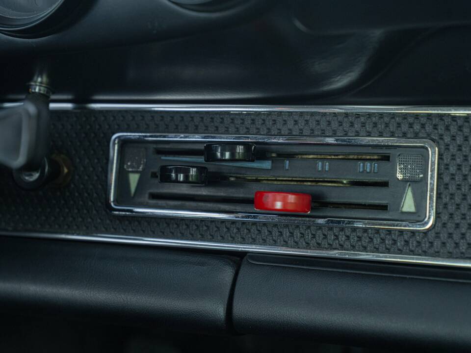 Image 37/50 of Porsche 911 2.2 S (1971)