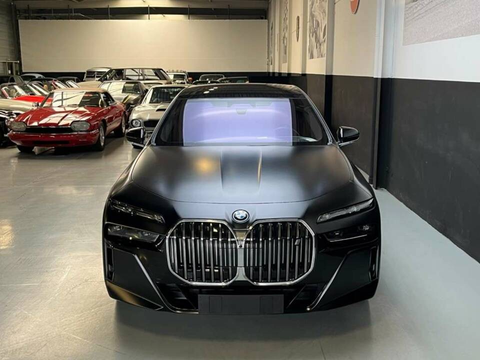 Image 26/50 de BMW i7 eDrive50 (2023)