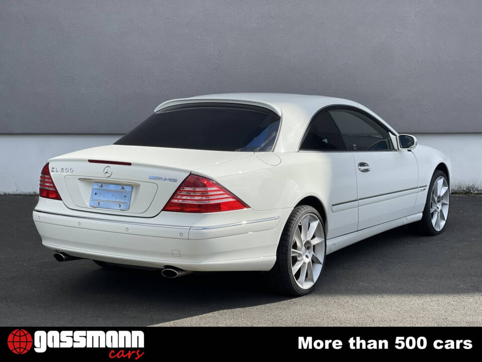 Immagine 6/15 di Mercedes-Benz CL 600 (2002)