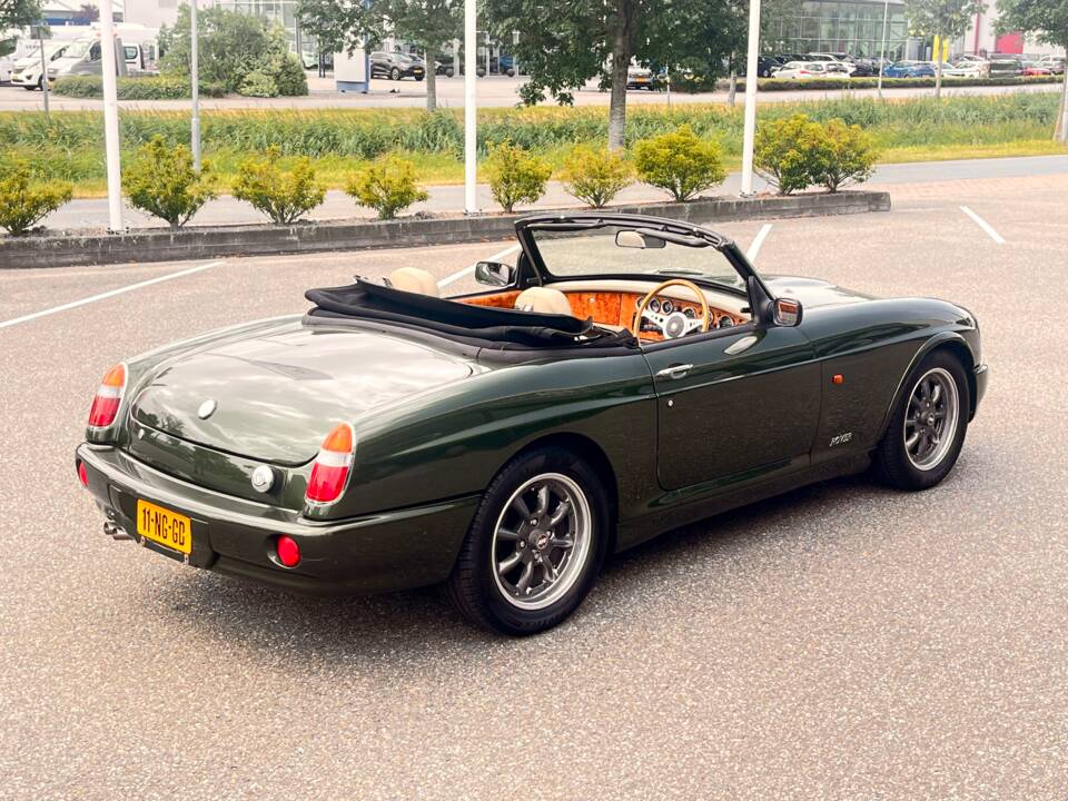 Bild 27/41 von MG RV8 (1994)