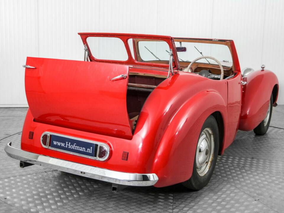 Image 37/50 of Triumph 1800 Roadster (1947)