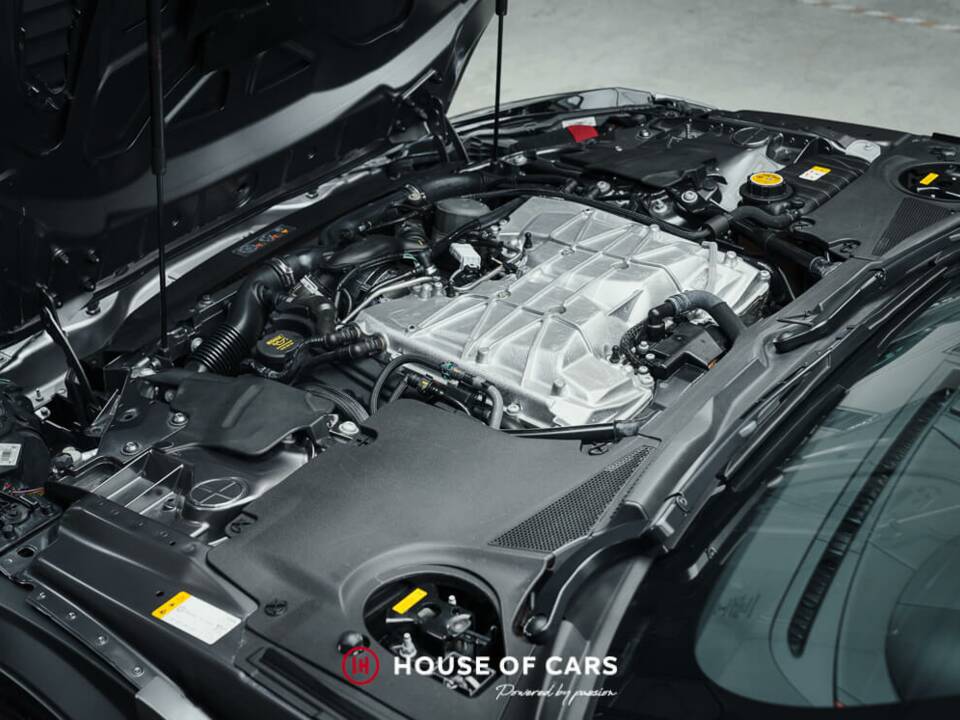Afbeelding 13/25 van Jaguar F-Type SVR (2017)