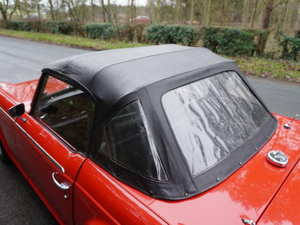 Image 19/21 of Triumph TR 5 PI (1968)