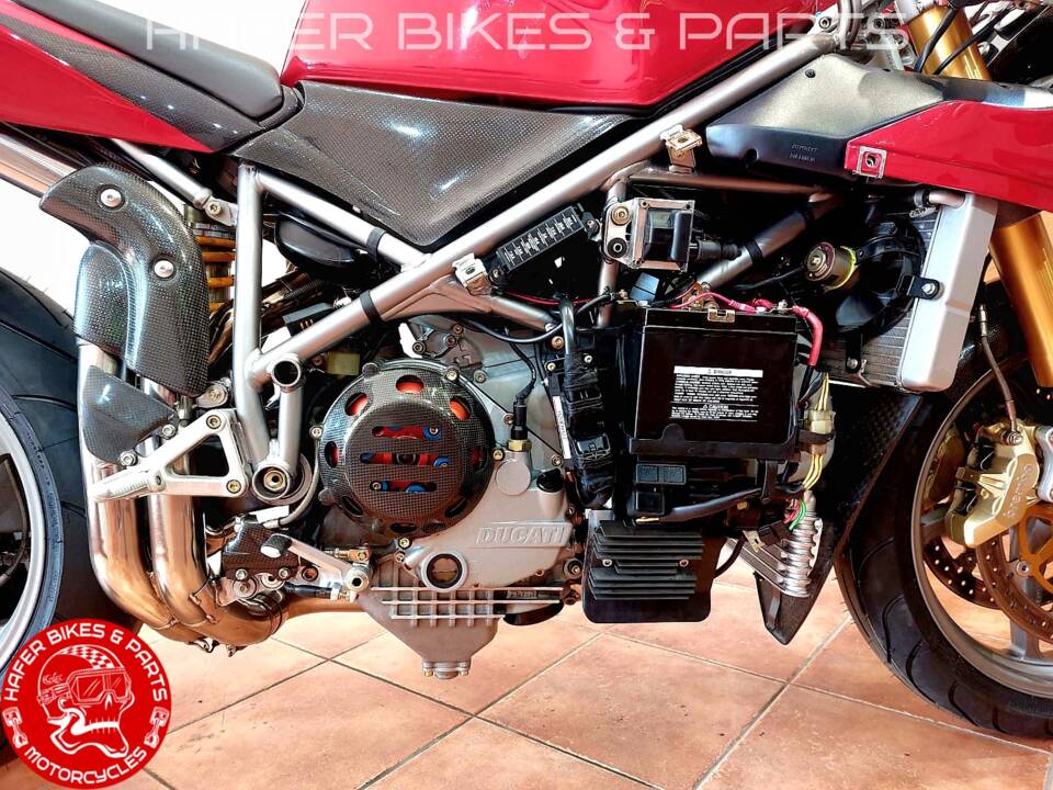 Immagine 52/58 di Ducati 998 R (2002)