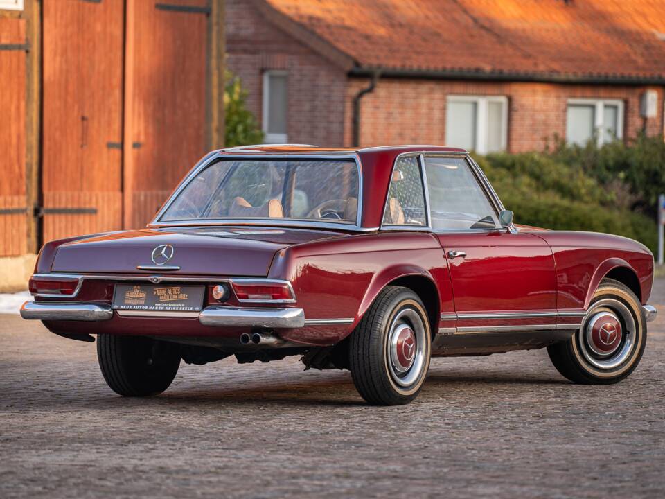 Image 12/70 de Mercedes-Benz 230 SL (1966)