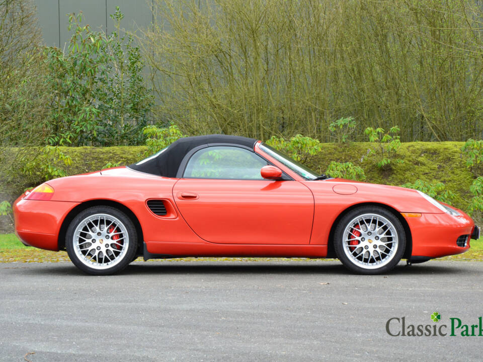 Image 20/50 of Porsche Boxster (2002)