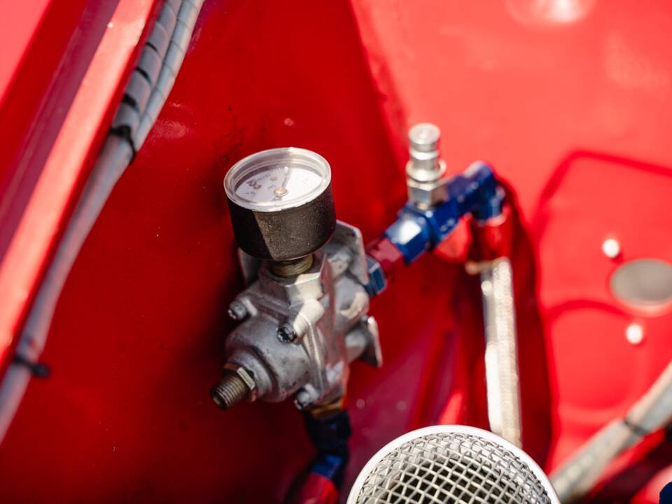 Imagen 33/81 de Alfa Romeo 1750 GT Veloce (1968)