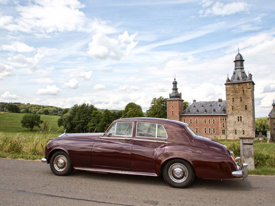 Image 14/52 of Rolls-Royce Silver Cloud II (1962)