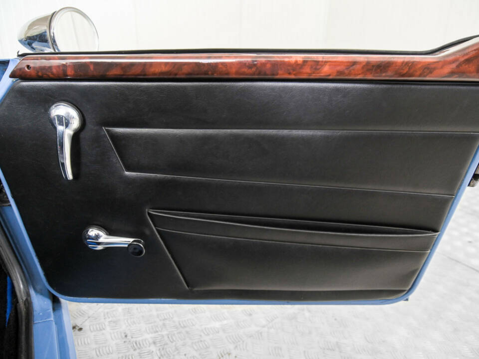 Immagine 29/50 di Triumph TR 6 (1973)
