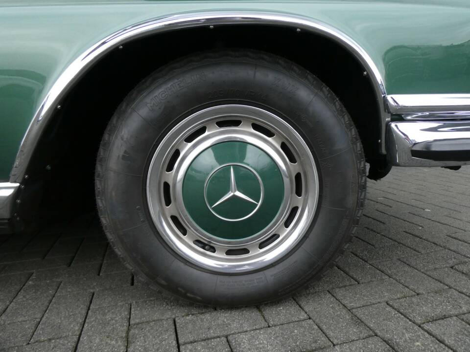 Afbeelding 24/26 van Mercedes-Benz 280 SE 3,5 (1970)