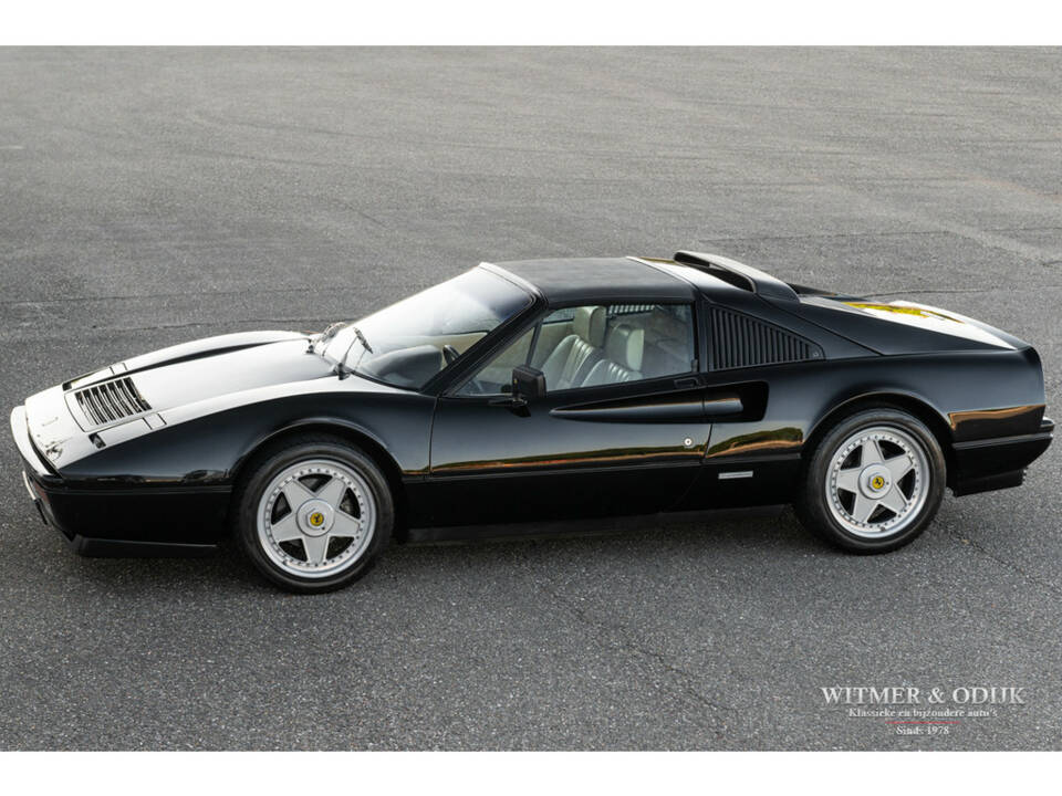 Image 1/41 de Ferrari 328 GTS (1989)