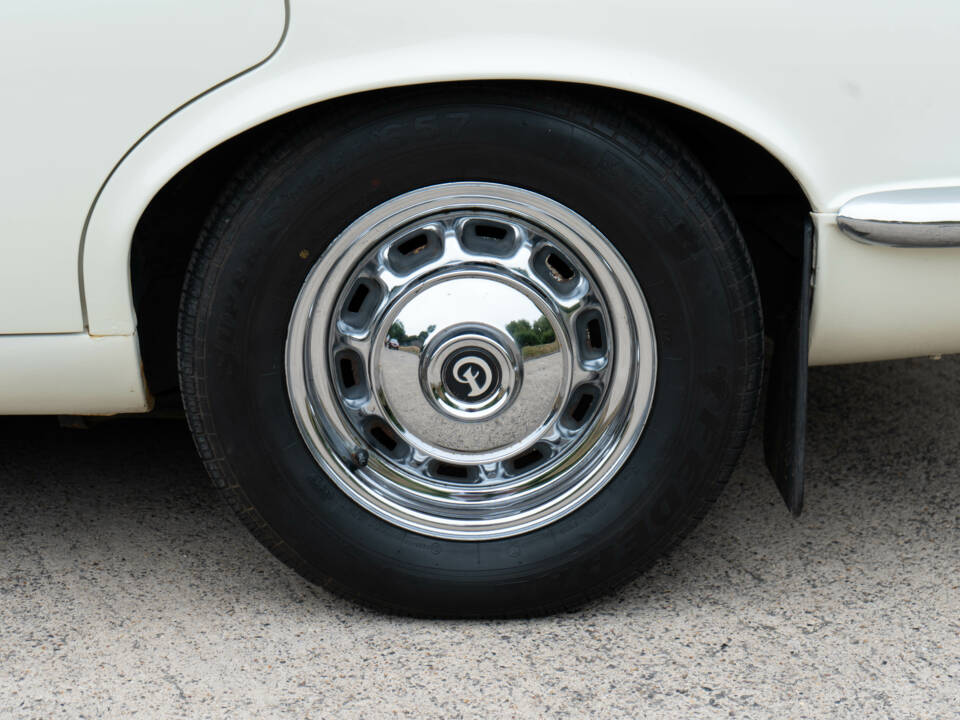 Immagine 25/50 di Daimler Sovereign 4.2 (1978)