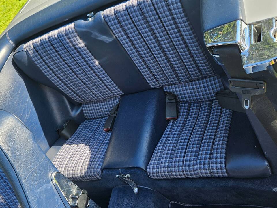 Image 15/22 of Mercedes-Benz 300 SL (1988)