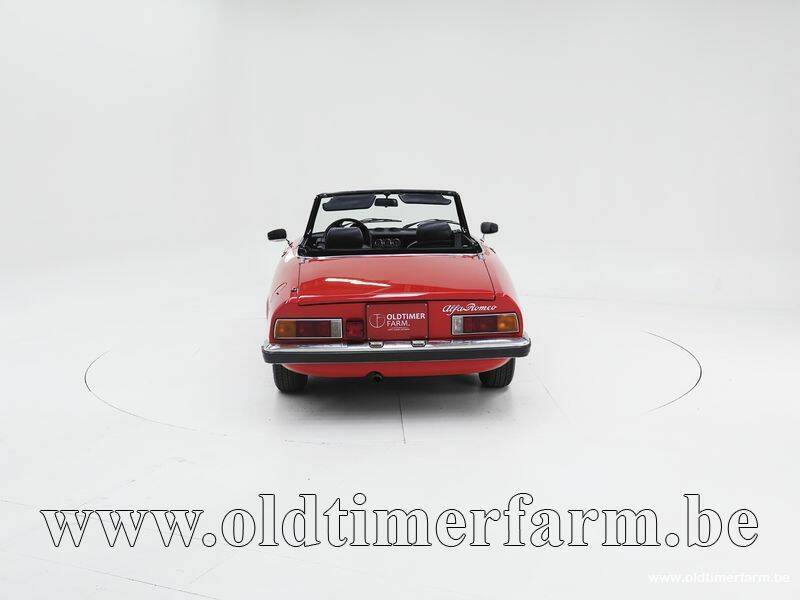 Immagine 7/15 di Alfa Romeo Spider Veloce 2000 (1982)