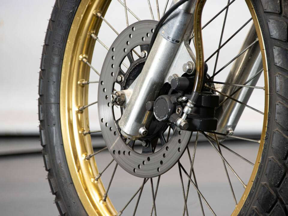 Immagine 22/50 di Yamaha DUMMY (1985)