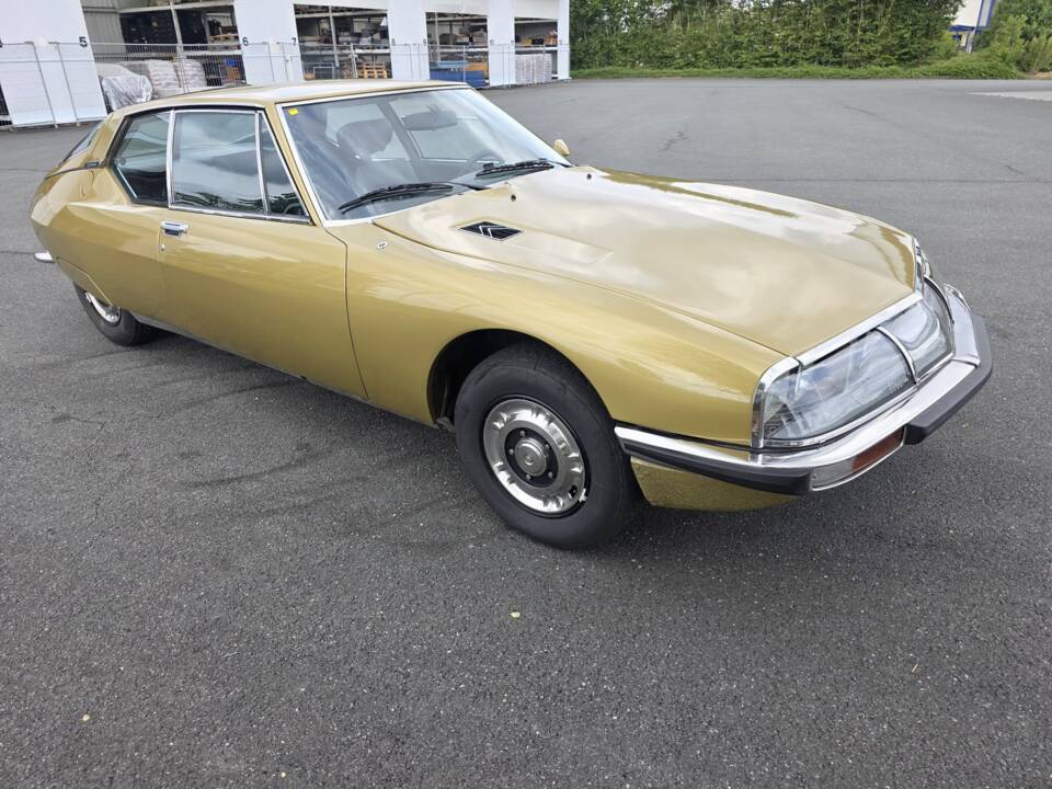 Image 16/19 of Citroën SM injection (1973)
