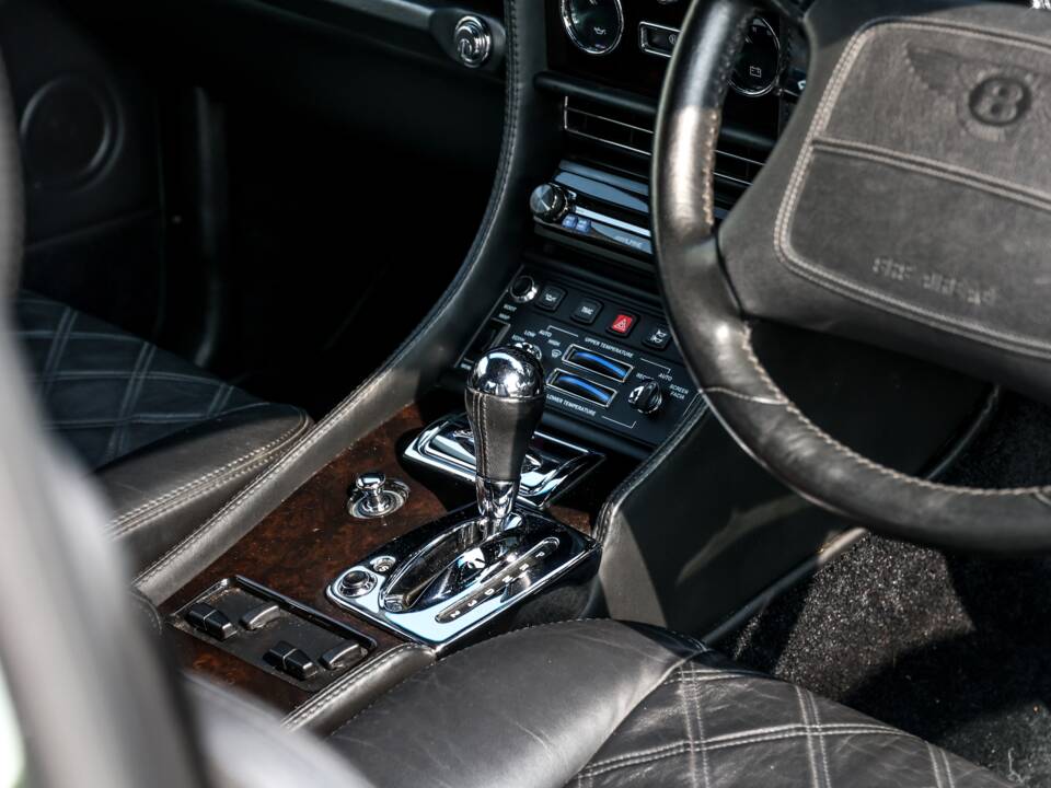 Image 35/49 de Bentley Continental R (2003)