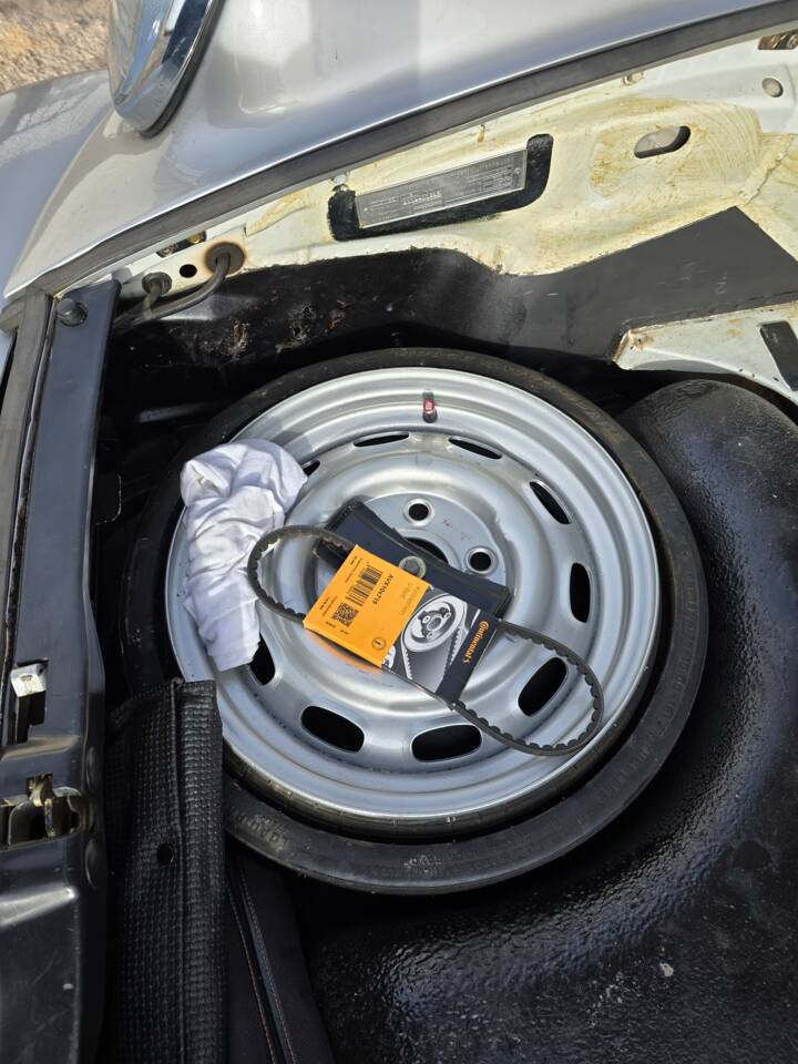 Image 40/88 of Porsche 911 Carrera 2.7 (US) (1974)