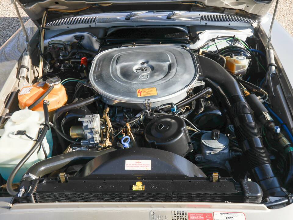 Bild 47/50 von Mercedes-Benz 560 SL (1987)