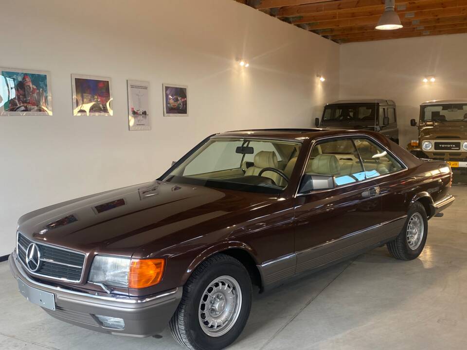 Image 3/63 of Mercedes-Benz 500 SEC (1984)
