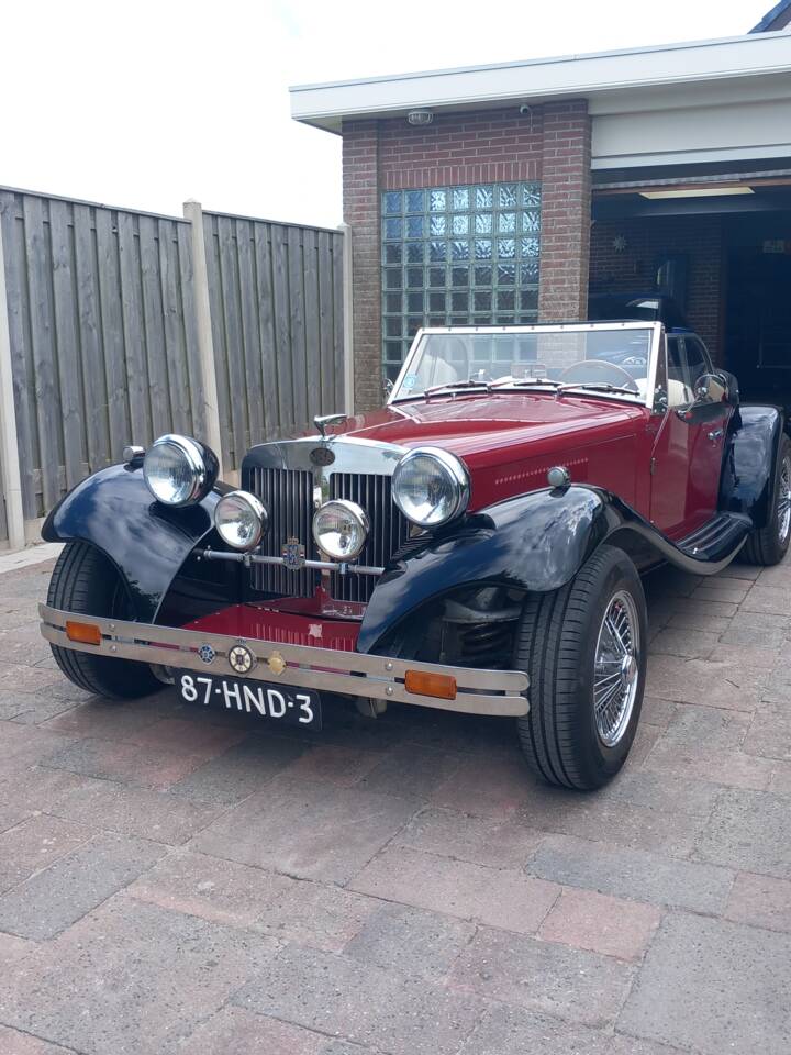 Image 2/22 of JBA Falcon SRi (1991)
