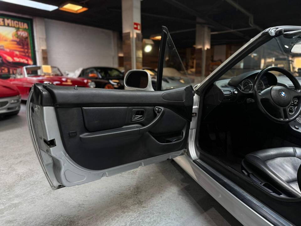 Bild 5/50 von BMW Z3 Coupé 3.0 (2001)
